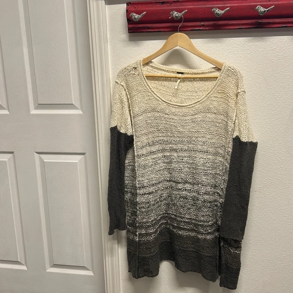 Free People Black and Gray Crew Neck Sweater XS S Oversized Side Slit